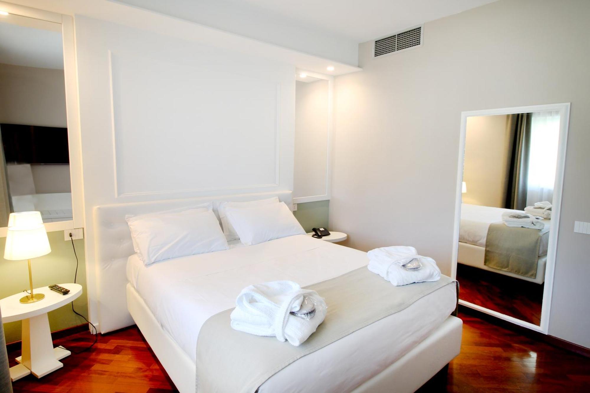 Regiohotel Manfredi Manfredonia Esterno foto