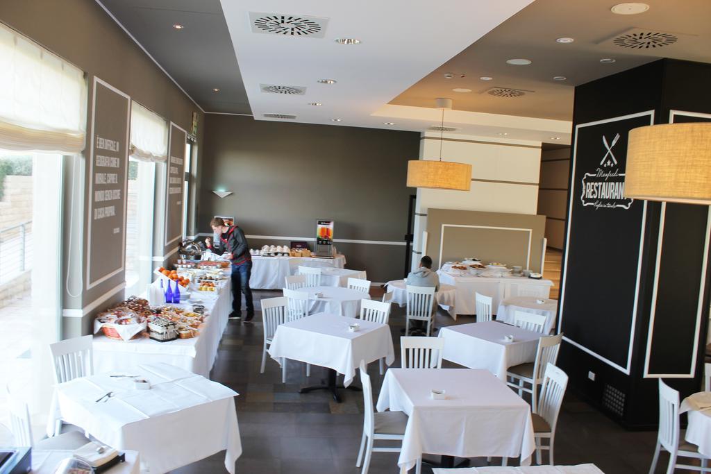 Regiohotel Manfredi Manfredonia Esterno foto